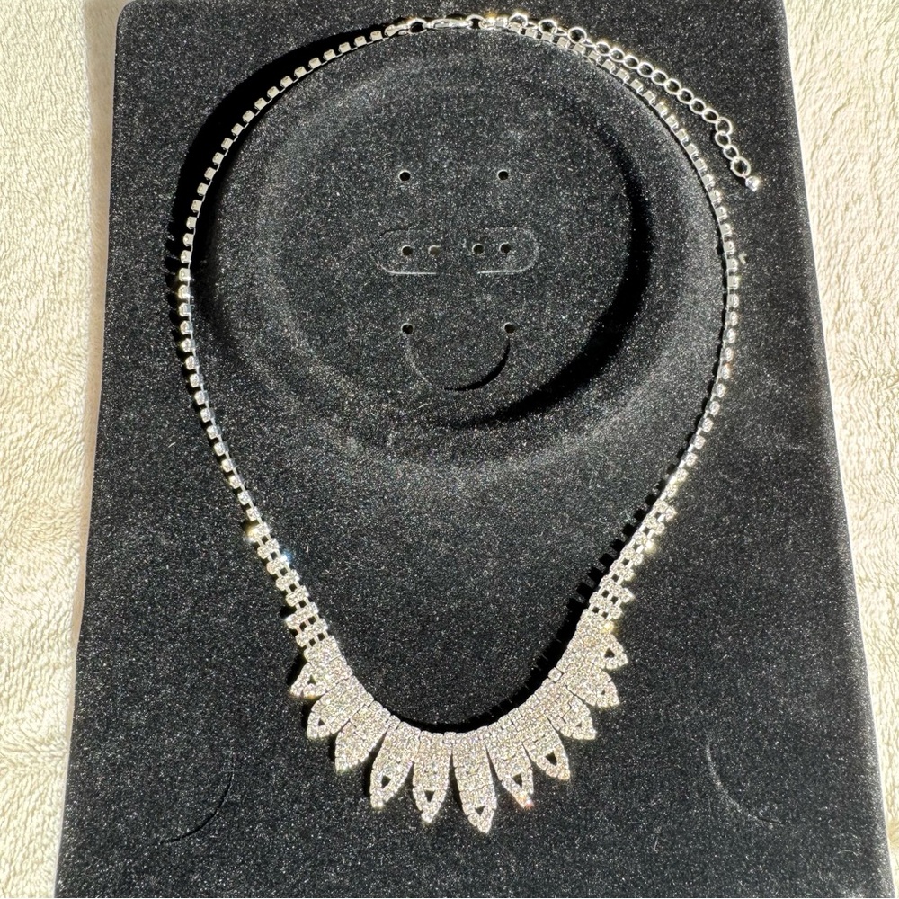 Silver Rhinestone Statement Necklace - Picture 4 of 4